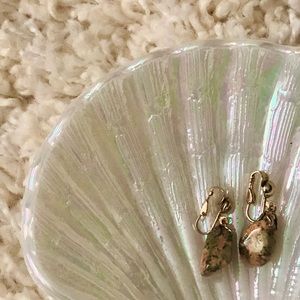 Vintage Stone Dangling Clip-on Earrings